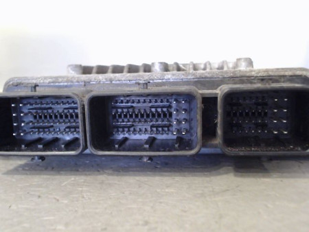 CALCULATEUR MOTEUR CITROEN C8