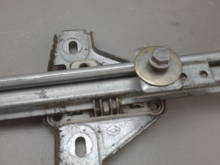 MECANISME LEVE-GLACE AVANT DROIT OPEL MOVANO