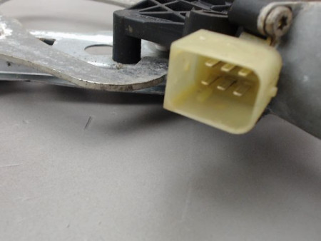 MECANISME LEVE-GLACE AVANT DROIT MERCEDES C200