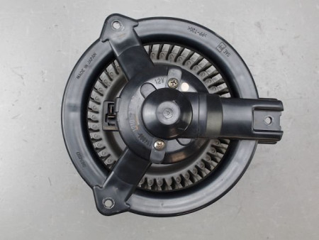 MOTEUR VENTILATEUR CHAUFFAGE TOYOTA YARIS