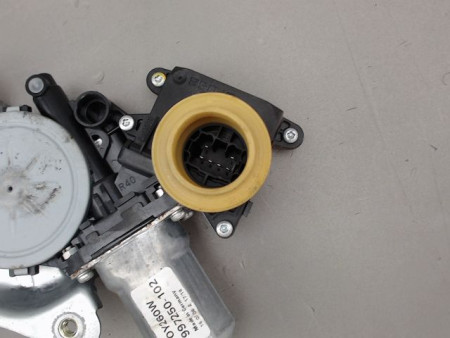 MECANISME LEVE-GLACE AVANT DROIT TOYOTA COROLLA
