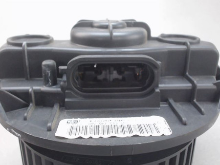 MOTEUR VENTILATEUR CHAUFFAGE OPEL VIVARO