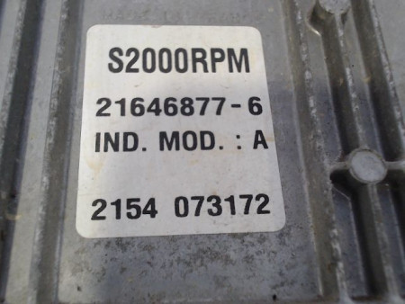 CALCULATEUR MOTEUR RENAULT CLIO