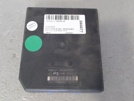 BOITE A FUSIBLES RENAULT MEGANE