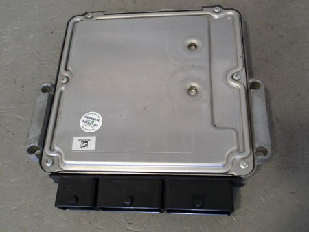 CALCULATEUR MOTEUR RENAULT MEGANE