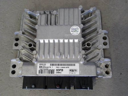 CALCULATEUR MOTEUR FORD FOCUS