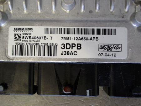 CALCULATEUR MOTEUR FORD FOCUS