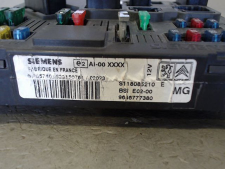 BOITIER GESTION HABITACLE PEUGEOT 206
