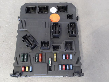 BOITIER GESTION HABITACLE PEUGEOT 206