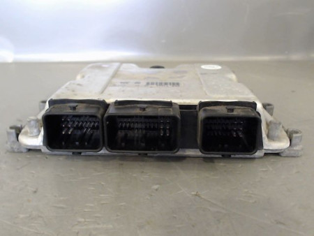 CALCULATEUR MOTEUR PEUGEOT 206
