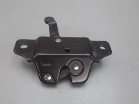 SERRURE HAYON  PEUGEOT 106
