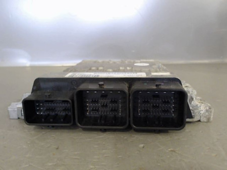 CALCULATEUR MOTEUR FORD C-MAX