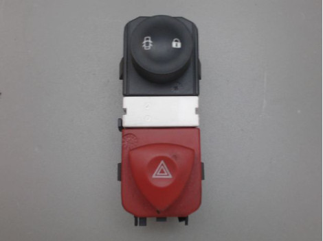 BOUTON DE WARNING RENAULT MEGANE