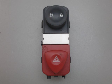 BOUTON DE WARNING RENAULT MEGANE