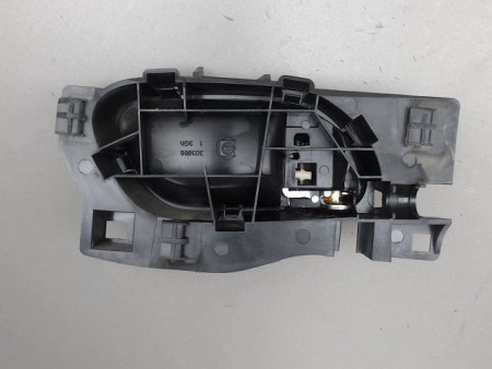 POIGNEE INTERIEURE PORTE AVANT GAUCHE PEUGEOT 208