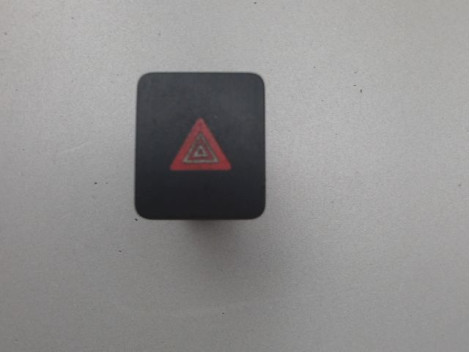 BOUTON DE WARNING MERCEDES CITAN