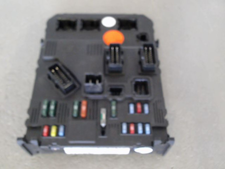 BOITIER GESTION HABITACLE PEUGEOT 206