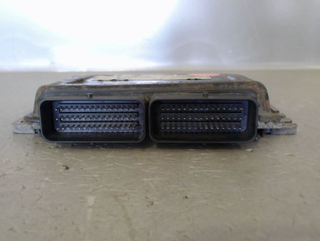 CALCULATEUR MOTEUR RENAULT MEGANE