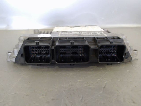 CALCULATEUR MOTEUR RENAULT MEGANE