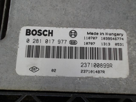 CALCULATEUR MOTEUR RENAULT MASTER