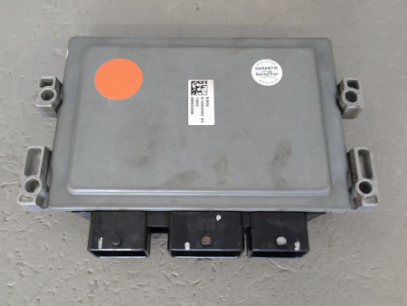 CALCULATEUR MOTEUR RENAULT CLIO