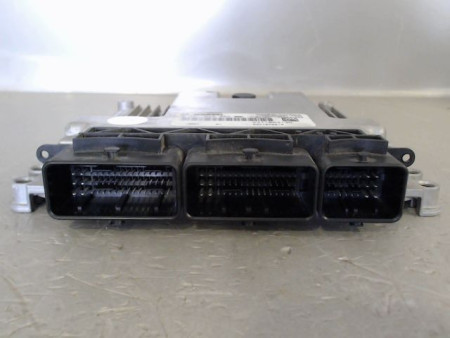 CALCULATEUR MOTEUR RENAULT KANGOO