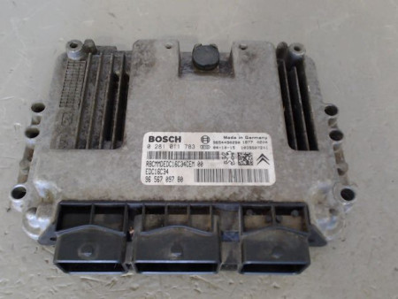 CALCULATEUR MOTEUR PEUGEOT 206