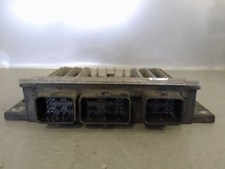CALCULATEUR MOTEUR RENAULT TWINGO