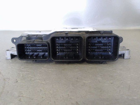 CALCULATEUR MOTEUR PEUGEOT 206