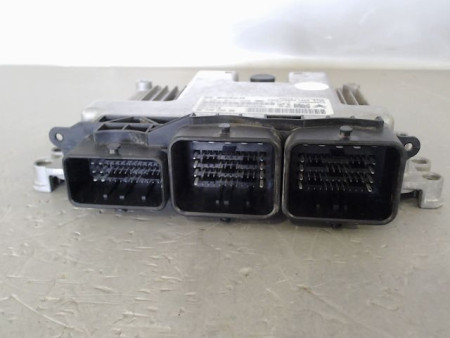 CALCULATEUR MOTEUR PEUGEOT 208