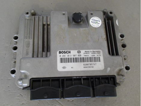 CALCULATEUR MOTEUR RENAULT MEGANE