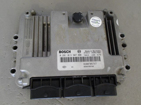 CALCULATEUR MOTEUR RENAULT MEGANE
