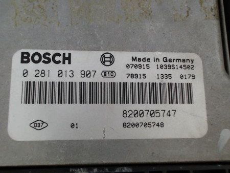 CALCULATEUR MOTEUR RENAULT MEGANE