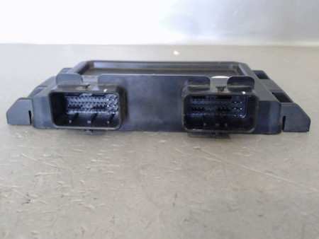CALCULATEUR MOTEUR PEUGEOT 206