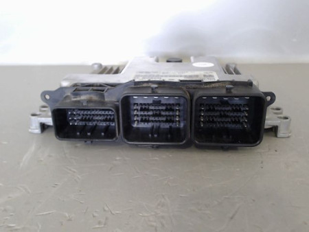 CALCULATEUR MOTEUR FORD FIESTA