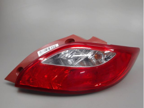 FEU ARRIERE DROIT MAZDA 2