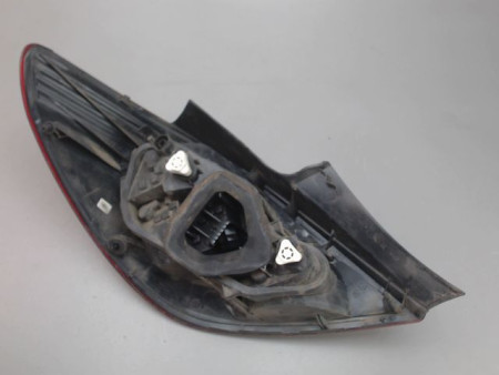 FEU ARRIERE DROIT OPEL CORSA