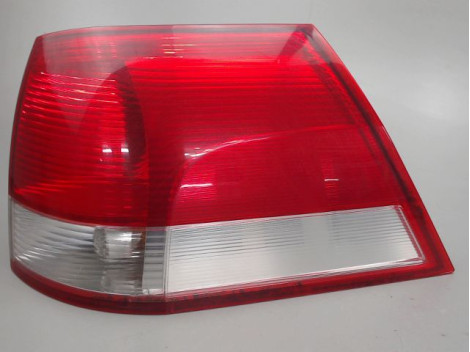 FEU ARRIERE DROIT OPEL VECTRA
