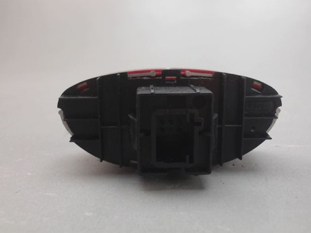 BOUTON DE WARNING PEUGEOT 206