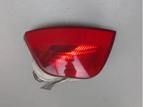 FEU DE PARE-CHOC ARRIERE GAUCHE FORD FOCUS