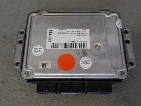 CALCULATEUR MOTEUR RENAULT TRAFIC