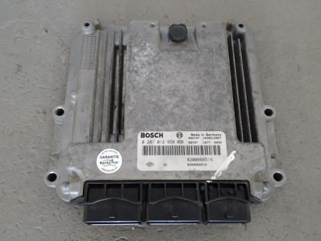 CALCULATEUR MOTEUR RENAULT TRAFIC