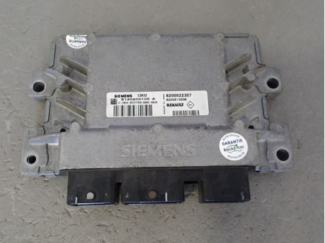 CALCULATEUR MOTEUR RENAULT CLIO