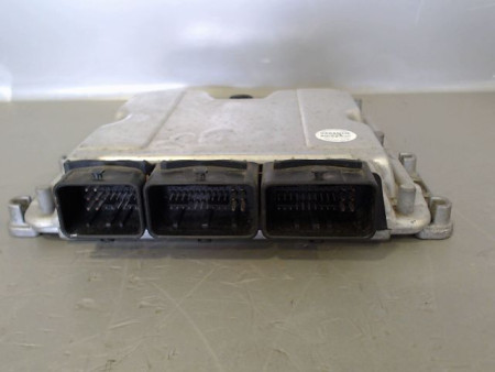 CALCULATEUR MOTEUR RENAULT VEL SATIS