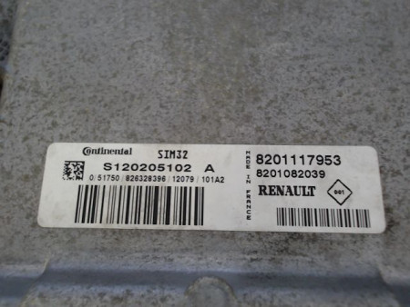 CALCULATEUR MOTEUR RENAULT CLIO
