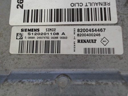 CALCULATEUR MOTEUR RENAULT CLIO
