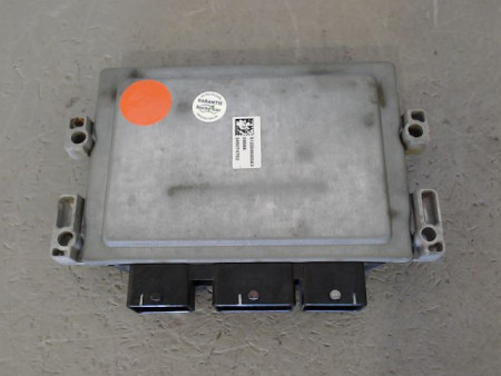 CALCULATEUR MOTEUR RENAULT CLIO