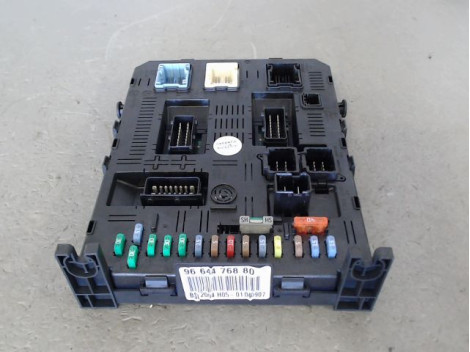 BOITIER GESTION HABITACLE PEUGEOT 307