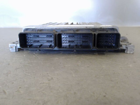 CALCULATEUR MOTEUR RENAULT MEGANE
