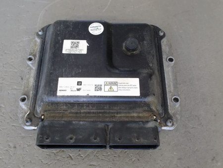 CALCULATEUR MOTEUR OPEL ZAFIRA